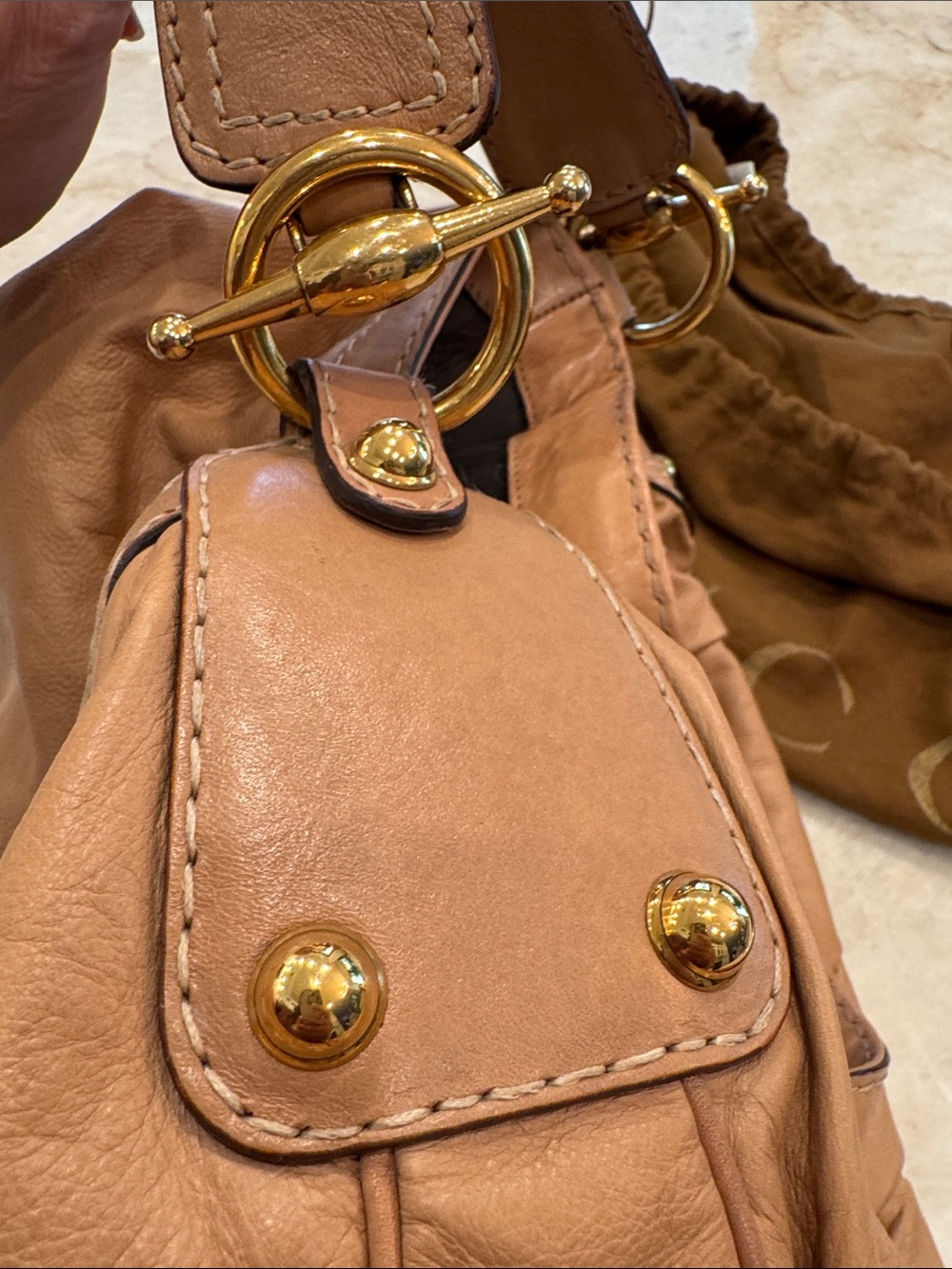 Gucci Jockey large Leather Hobo Shoulder Bag in Camel - Picture 9 of 10